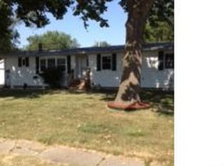 838 Forrest Ave, Springfield, IL 62702