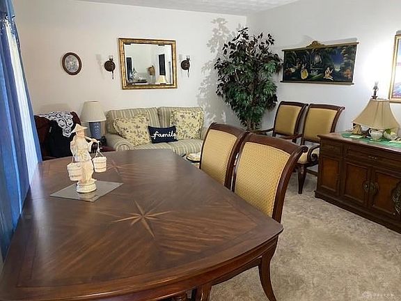 3rd image of 6860 Willow Creek Dr