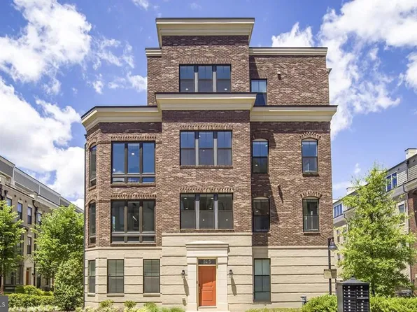 515 Riversail Ln #430, Oxon Hill, MD 20745