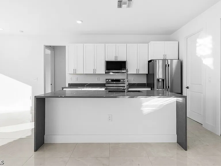 1026 Nelson Rd N — Photo 13