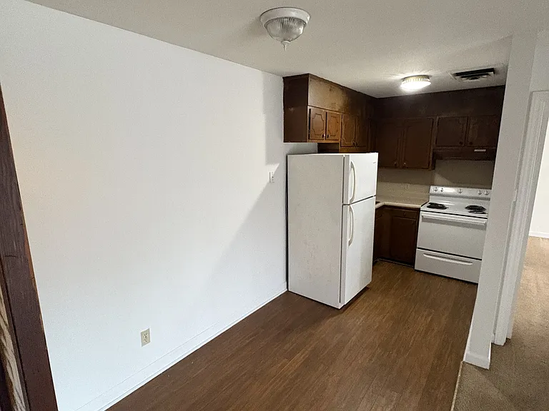 1023 S Church St #1-C — Photo 2