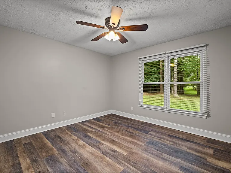 115 Ridge Way — Photo 16