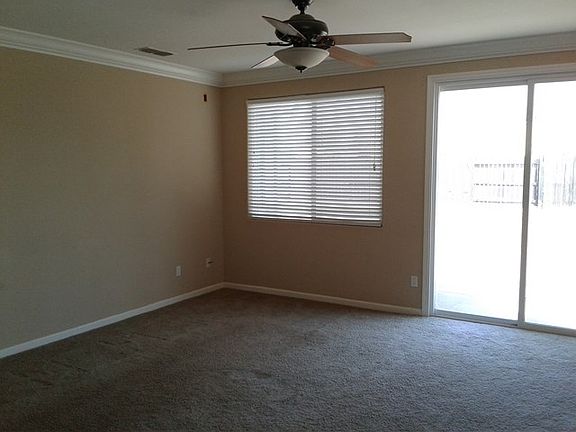 3rd image of 1065 Zanes Dr