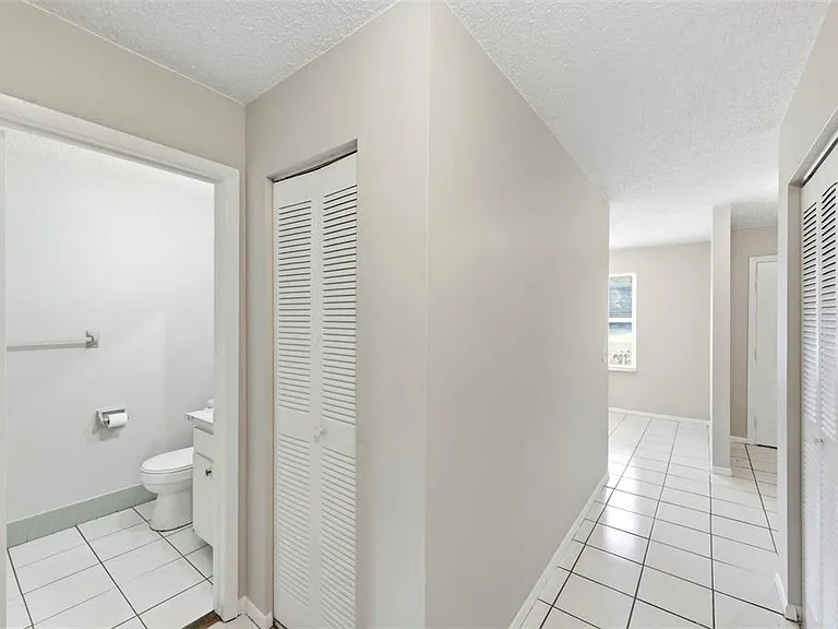 8124 Omaha Cir — Photo 14