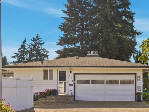 3562 SE Cedar St, Hillsboro, OR 97123