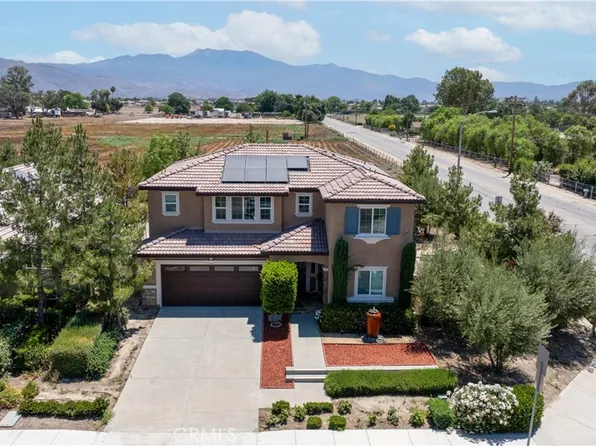 691 Black Cherry St, San Jacinto, CA 92582