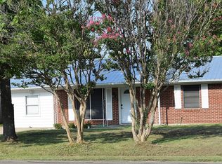 301 Kuykendall St, Quinlan, TX 75474