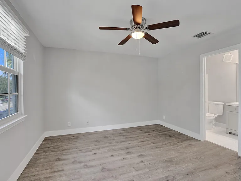 9913 NW 57th Mnr — Photo 34