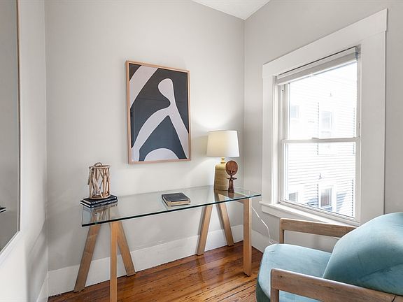 3rd image of 321 Columbia St #3