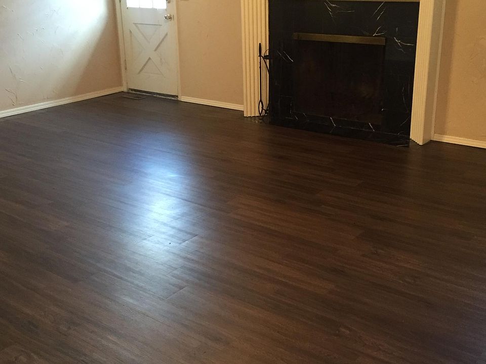 Living Room & Fireplace