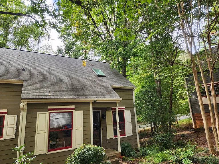 208 Westbrook Dr — Photo 11