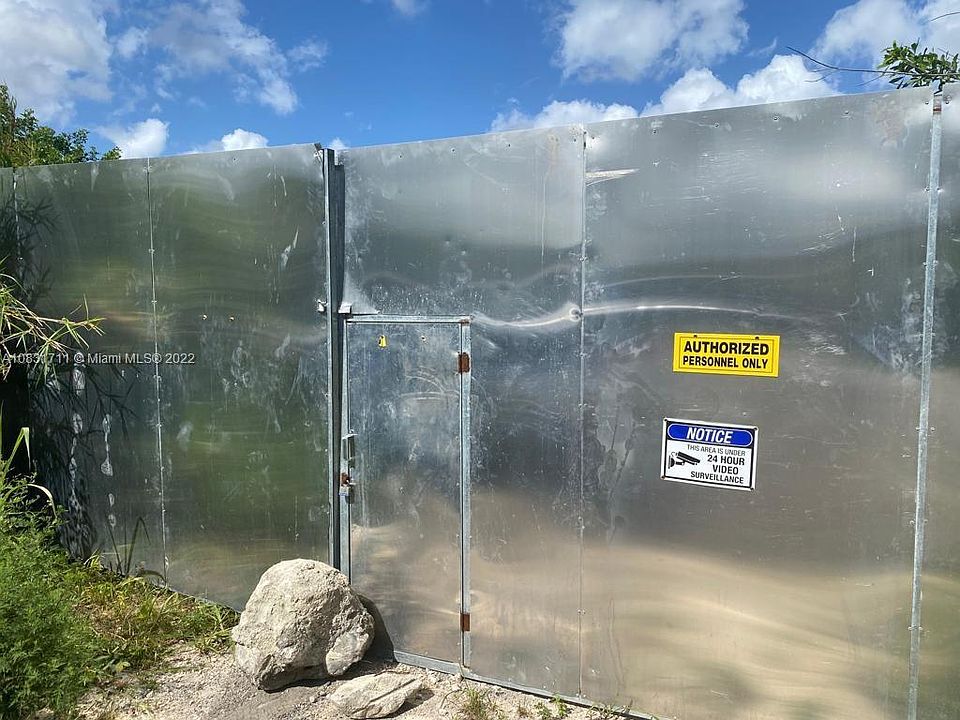2nd image of 208 Avenue Unincorporated
