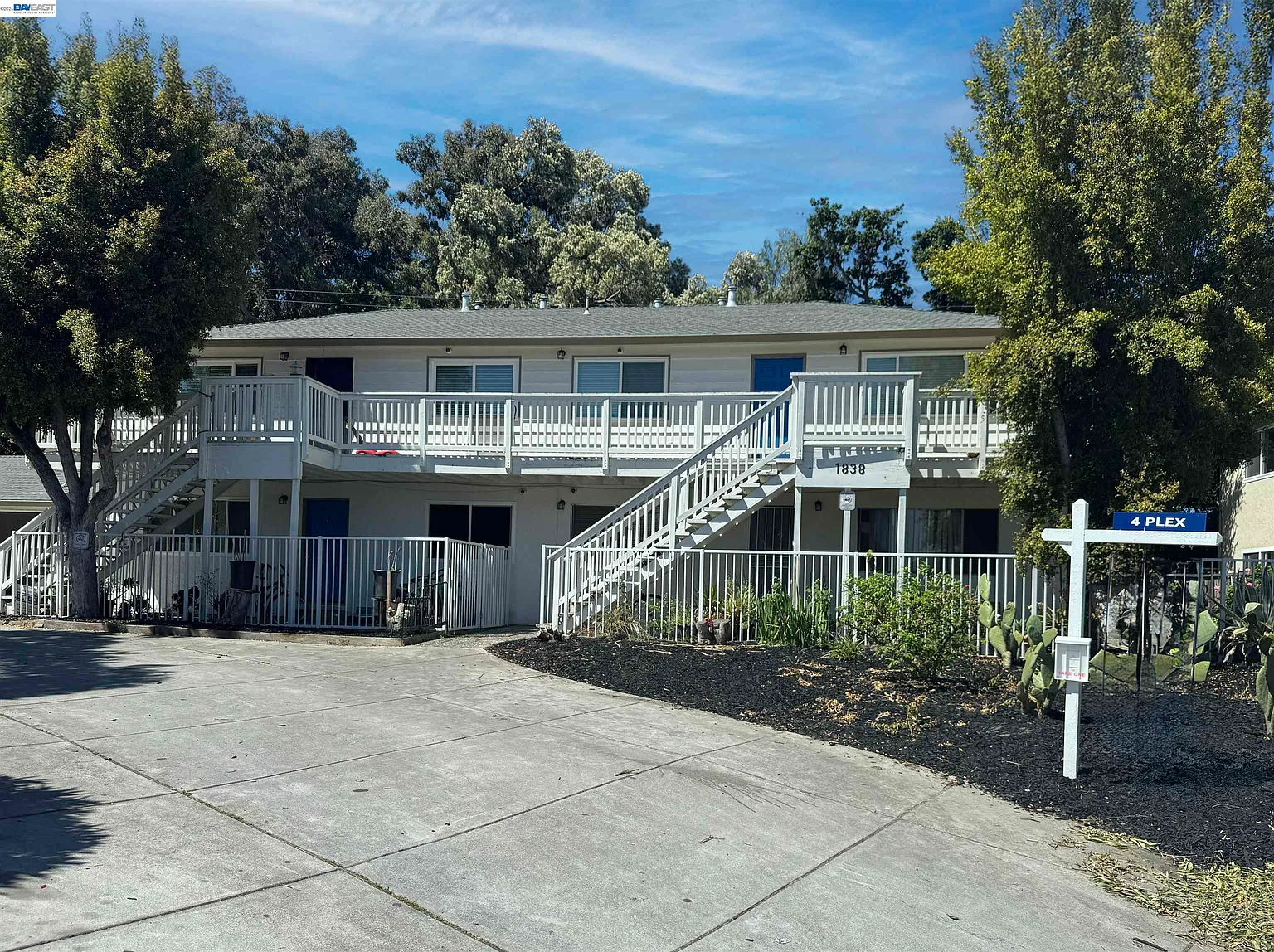 1838 Higdon Ave photo 1