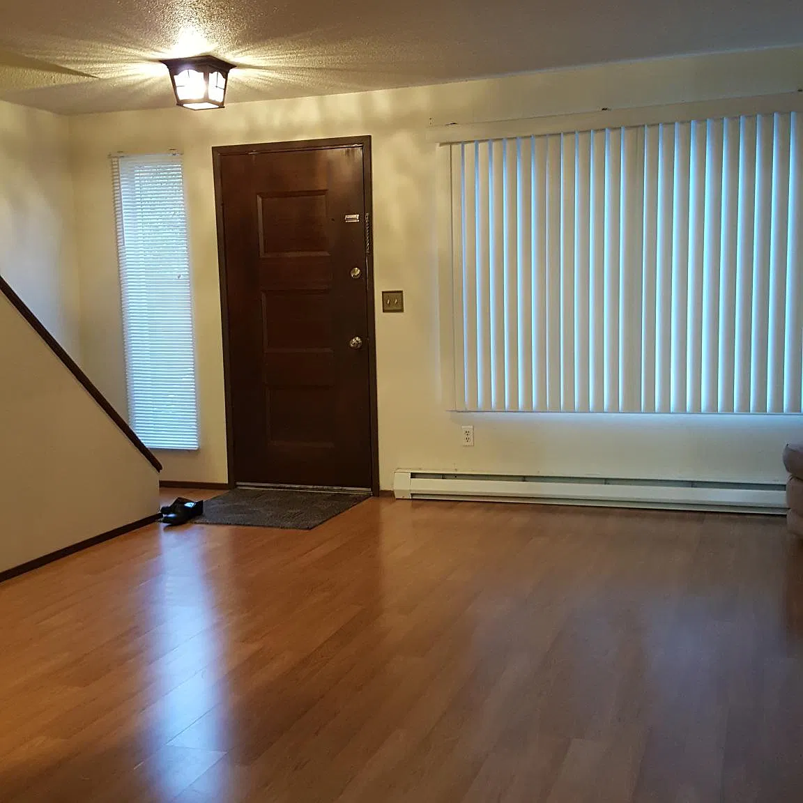 2 bed, 1.5 bath, 1350 sqft, $2,000 — Photo 3