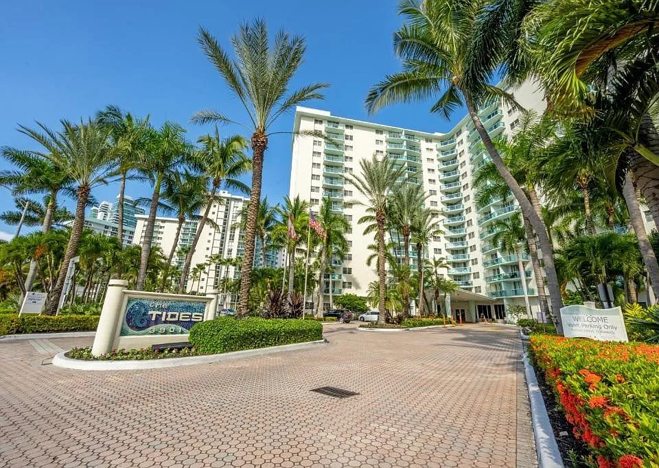 3801 S Ocean Dr #10S