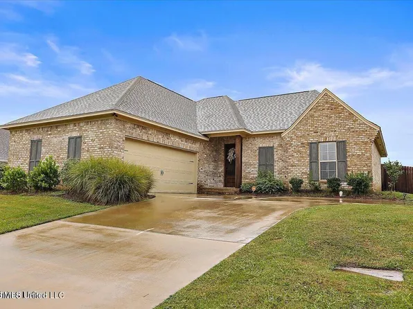 222 E Buttonwood Ln, Canton, MS 39046