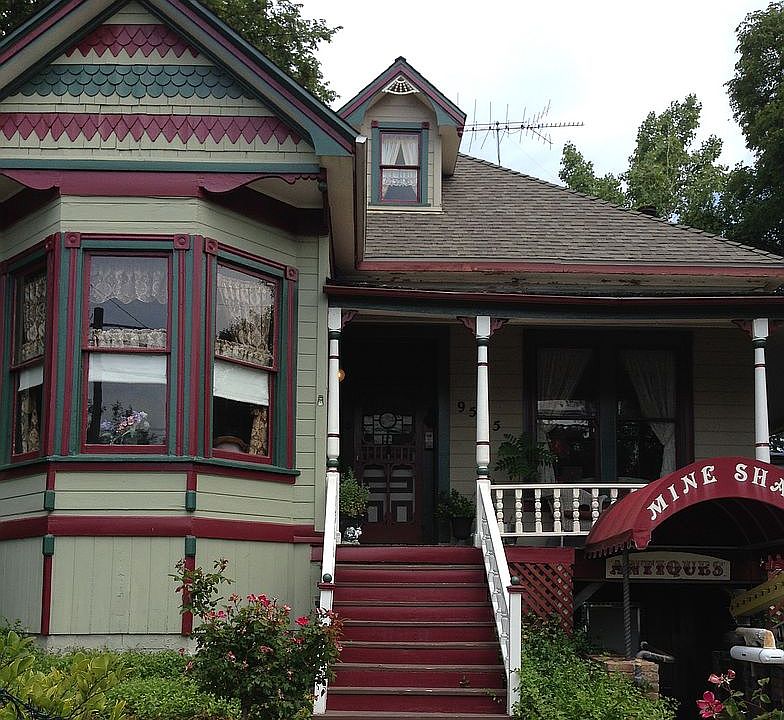 1st image of 9525 Main St