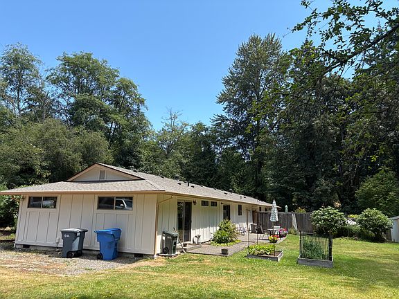 3rd image of 4915 36th Avenue Ct
