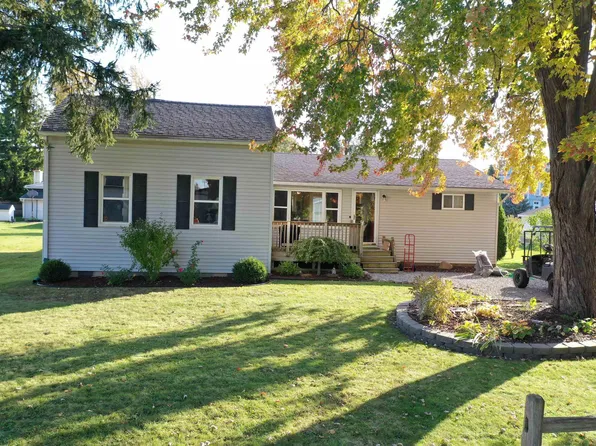 4327 1st St, Brown City, MI 48416