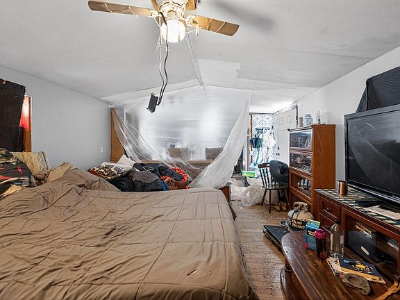 5th image of 4202 N 120th Ave