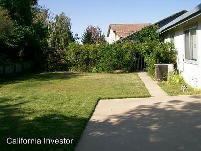 2nd image of 4617 Stuart Pl