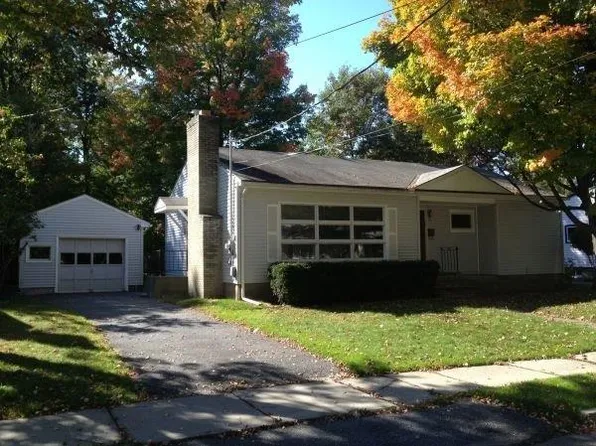 38 Marshall Dr, Burlington, VT 05408