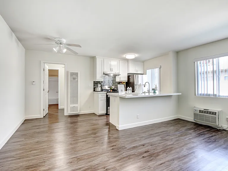 6828 Kester Ave #107 — Photo 1
