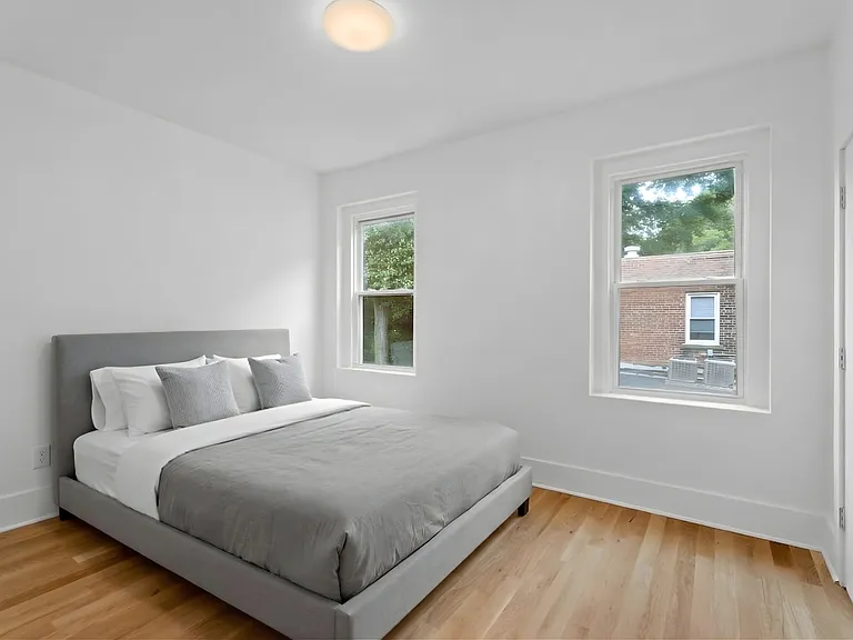 1384 State St #3 — Photo 3