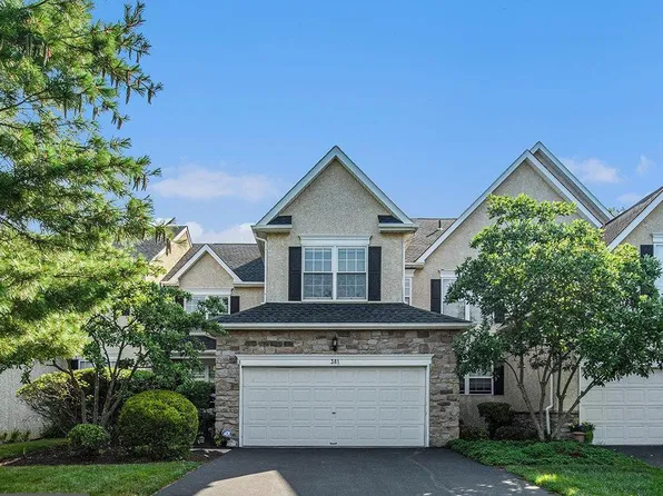 381 Dewsbury Pl, Blue Bell, PA 19422