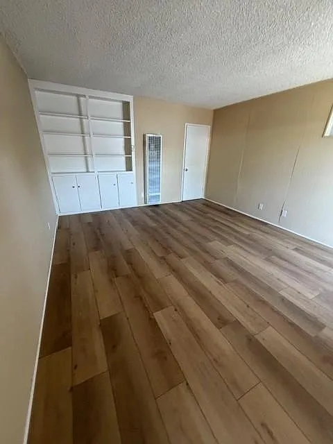 2 bed, 1.0 bath, 900 sqft, $2,295 — Photo 4