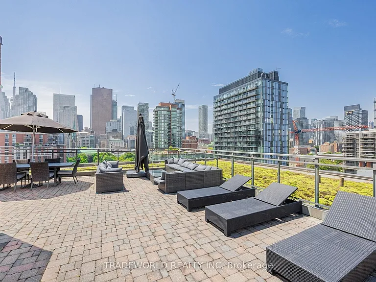 205 Frederick St #909 — Photo 32