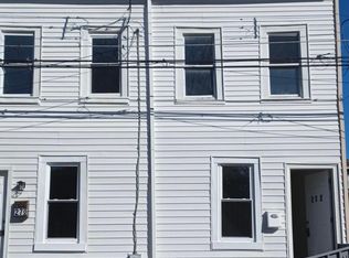 272 Hills Pl, Trenton, NJ