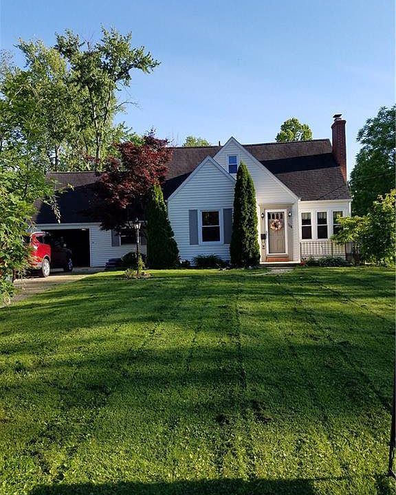 1st image of 706 Eastwood St