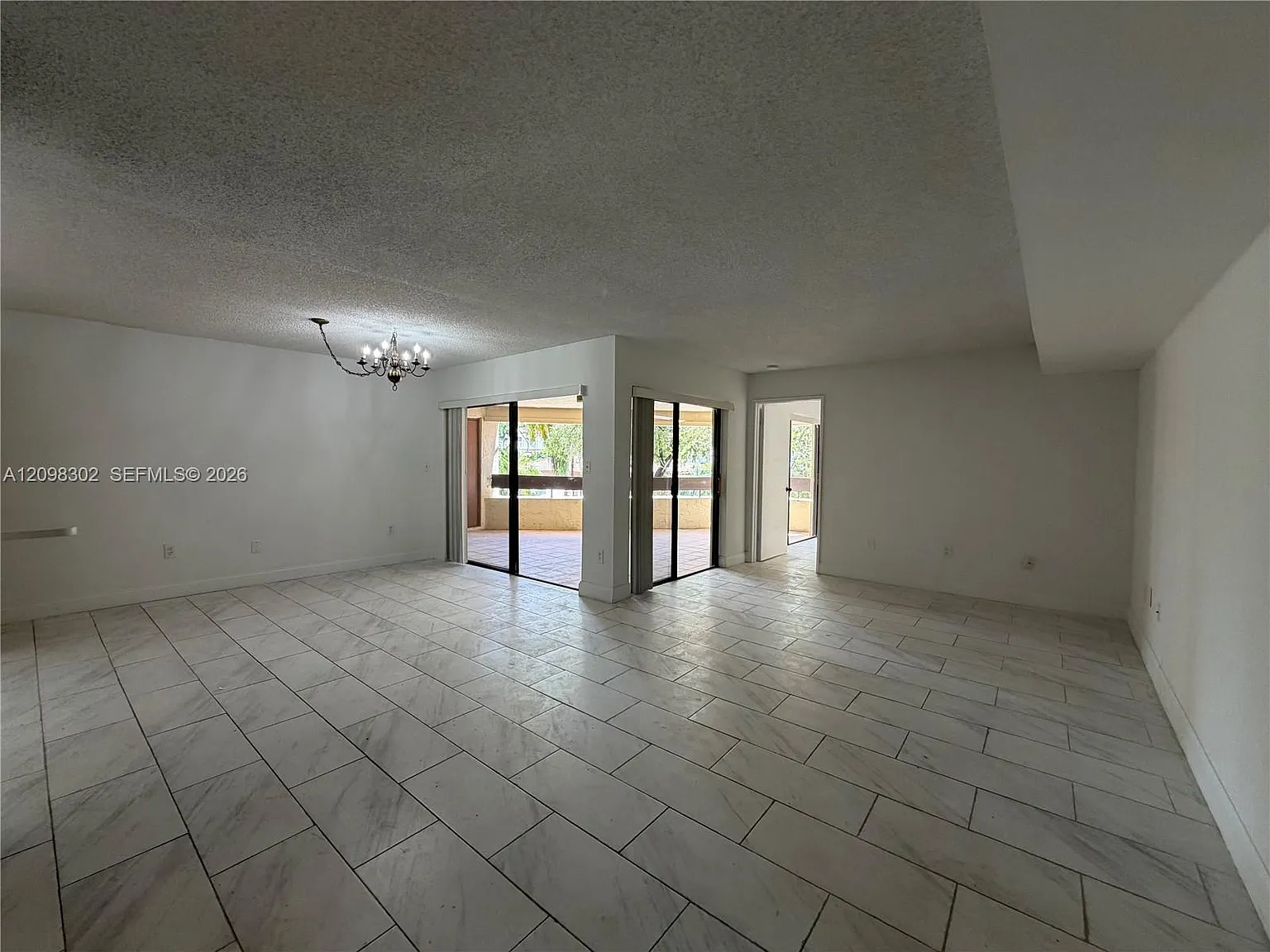 8933 SW 123rd Ct — Photo 2
