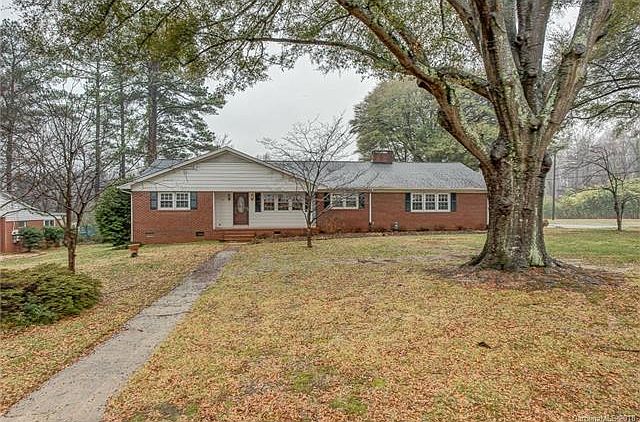 1st image of 2901 Imperial Dr