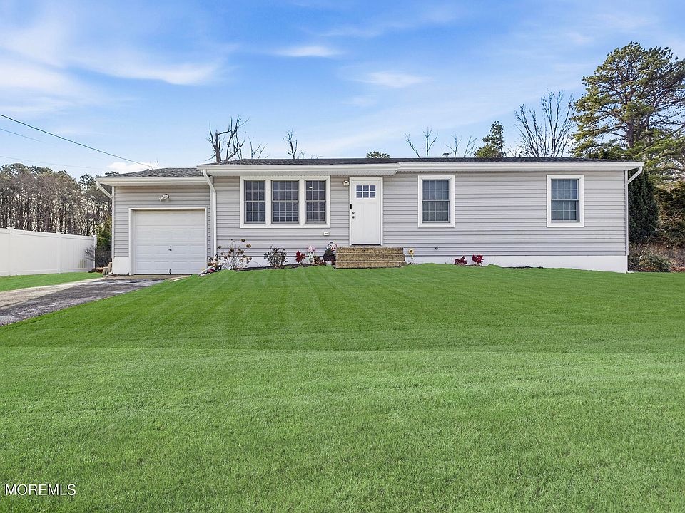 1st image of 17 Bass Place