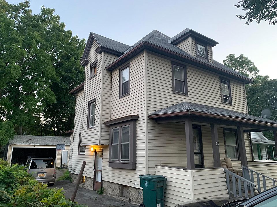 2nd image of 51 Superior St