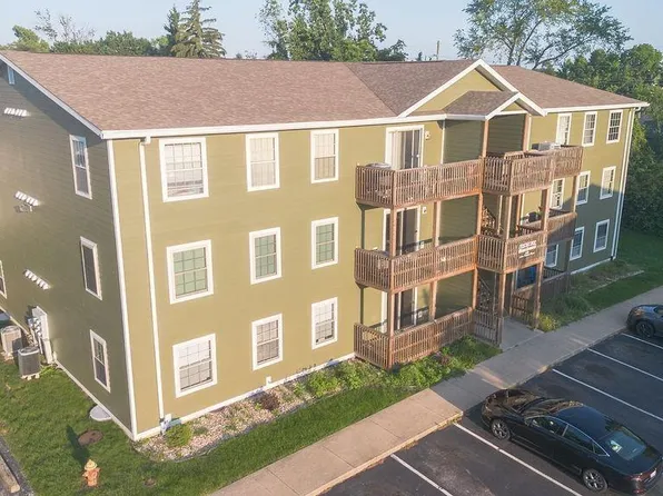 3230 E John Hinkle Pl, Bloomington, IN 47408