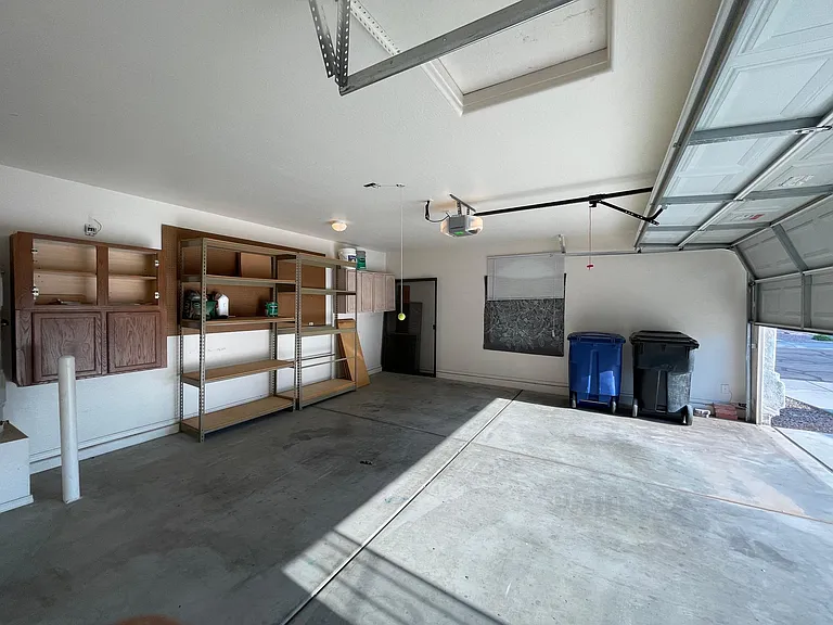 402 E Jasper Dr — Photo 11