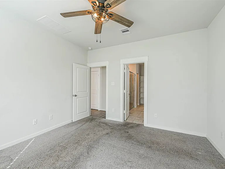 16911 Lagos Ln — Photo 29