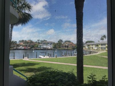 305 Park Shore Dr, Naples, FL, 34103