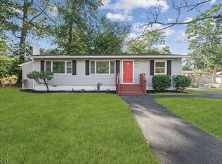 106 Santa Fe Trl, Hopatcong, NJ 07843