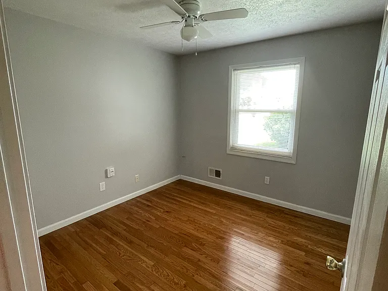 205 Federal Ct — Photo 9