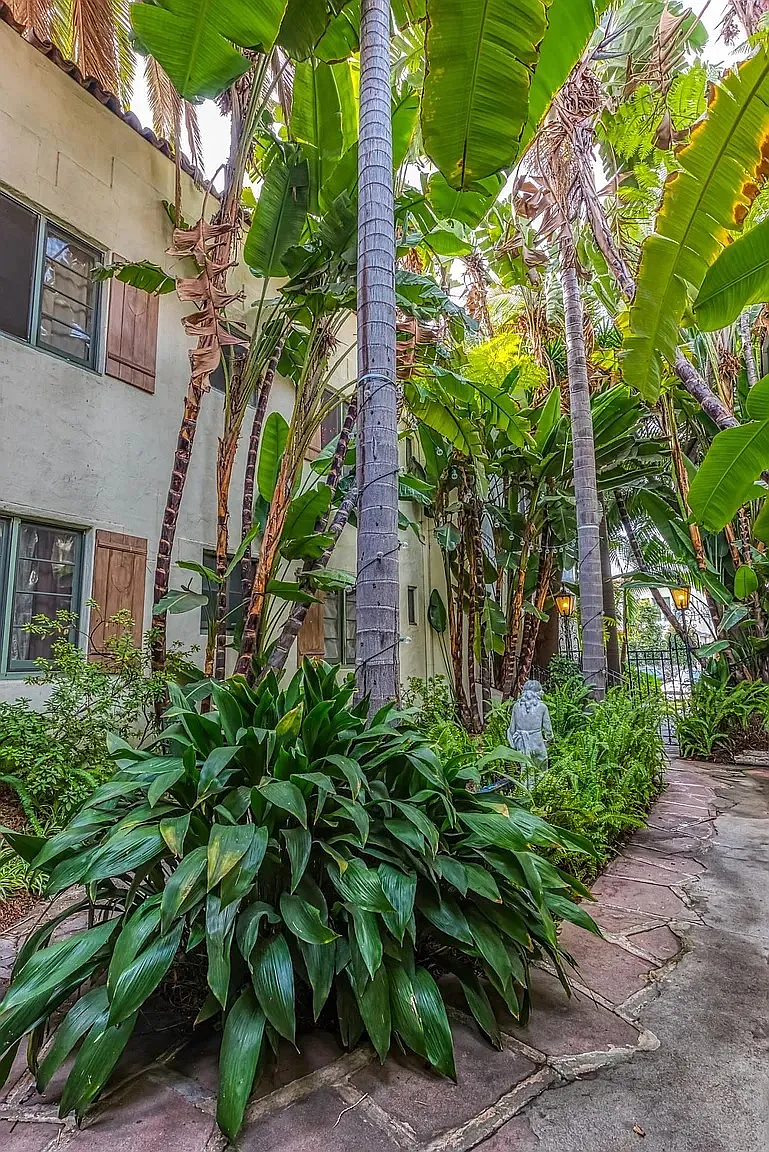 1 bed, 850 sqft, $2,695 — Photo 2