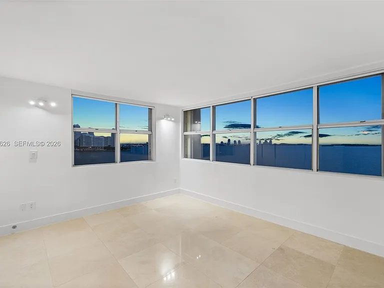 1420 Brickell Bay Dr #1001A — Photo 44
