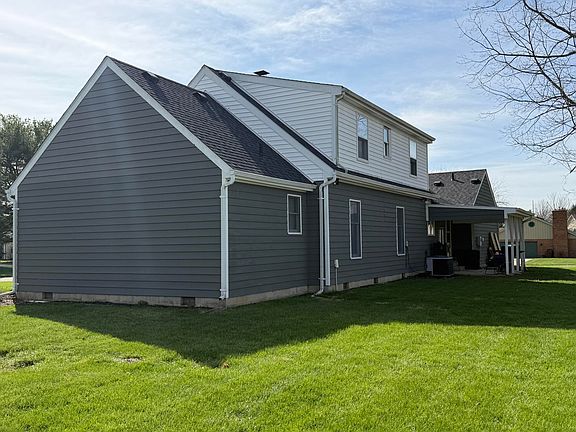 3rd image of 1565 Ridgeview Ct