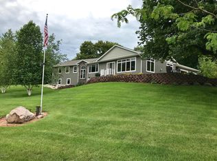 19345 Andrew Rd W, New London, MN 56273