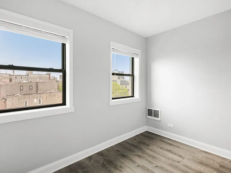 The Legacy HB at Clarendon Park — Photo 38