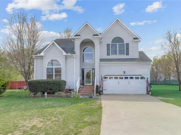 206 Gum Ct, Suffolk, VA 23435