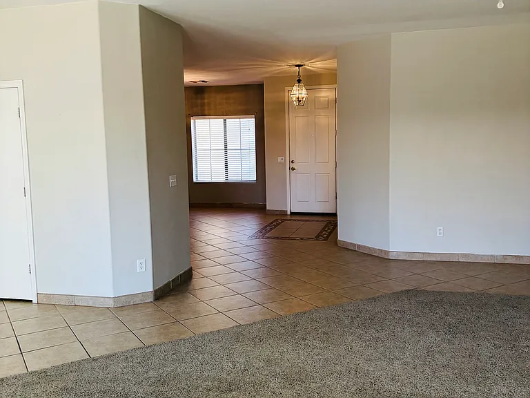 1042 E Canyon Way — Photo 17